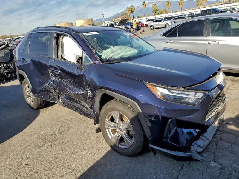 Фото 4 - TOYOTA RAV4