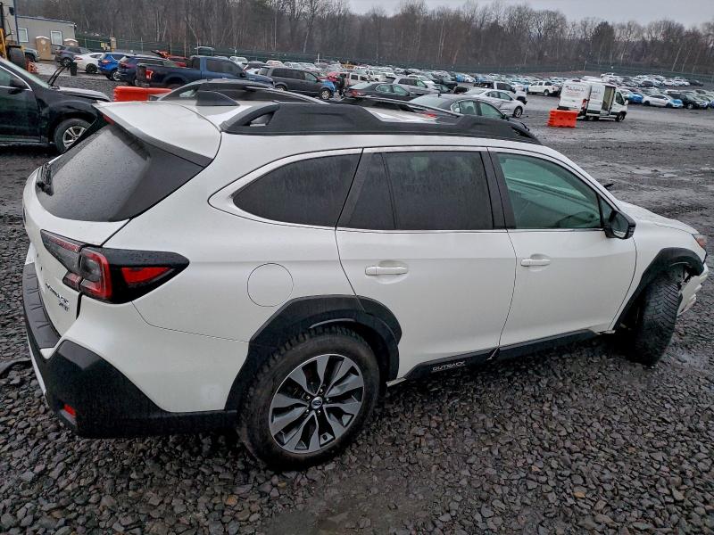 Фото 3 - SUBARU OUTBACK