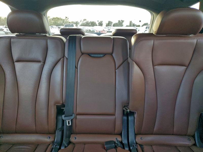 Фото 10 - AUDI Q7