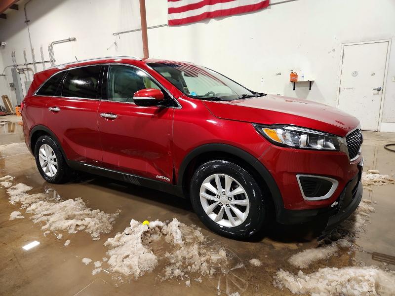 Фото 4 - KIA SORENTO