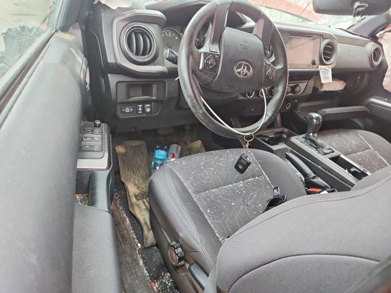 Фото 8 - TOYOTA TACOMA