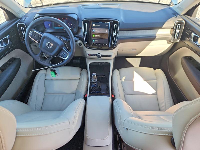 VOLVO XC40 PLUS 2023 VIN YV4L12UE4P2012577