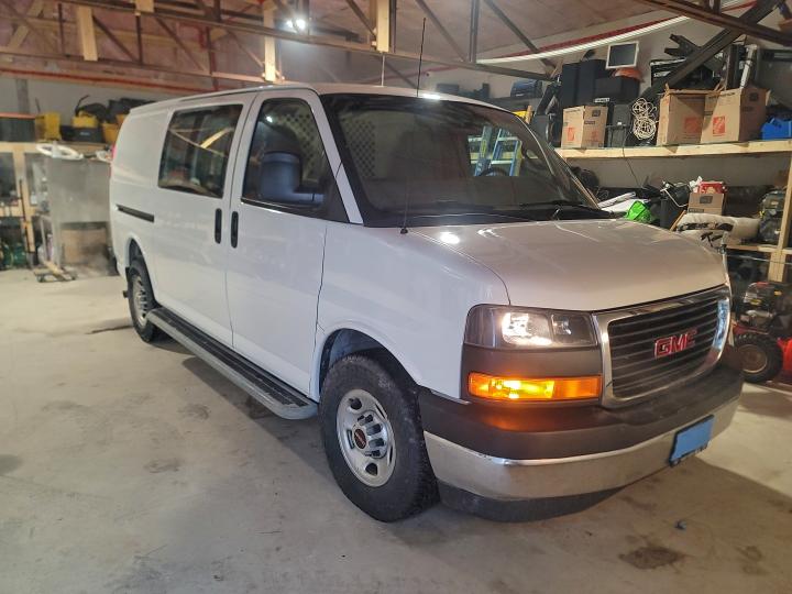Фото 1 - GMC SAVANA