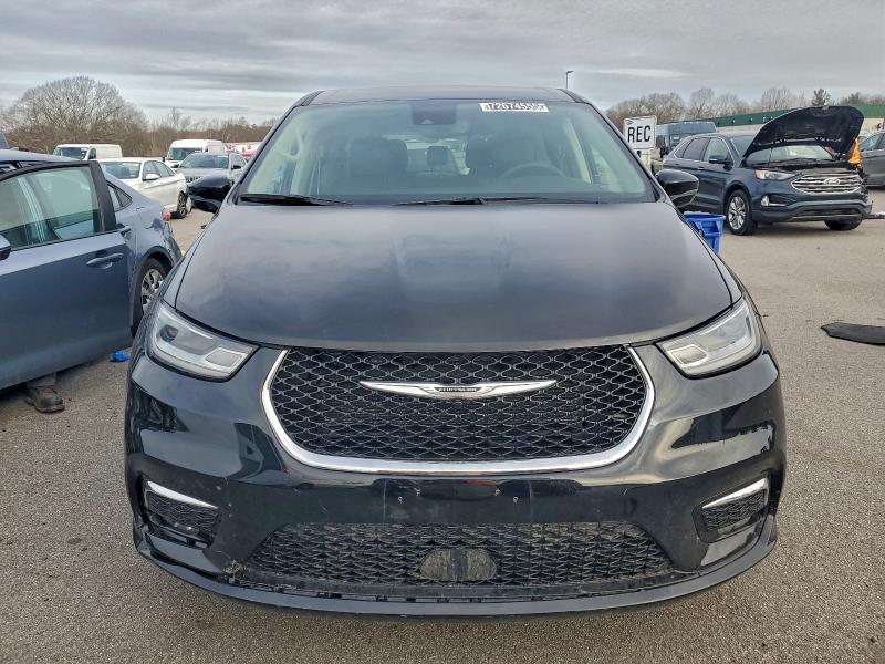 Фото 5 - CHRYSLER PACIFICA