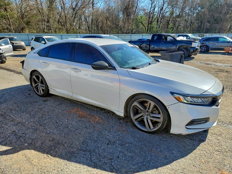 Фото 4 - HONDA ACCORD