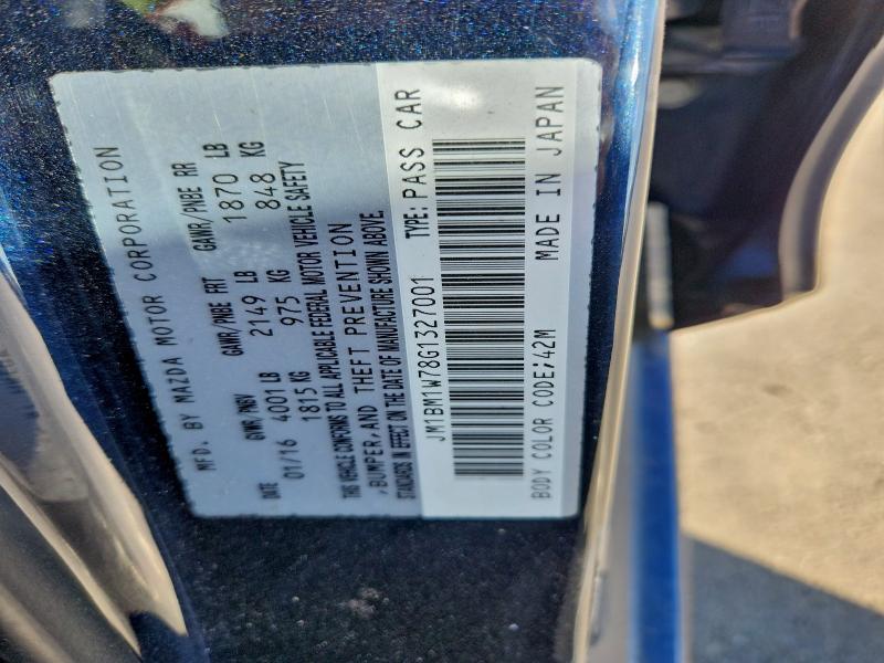 Фото 12 - MAZDA 3