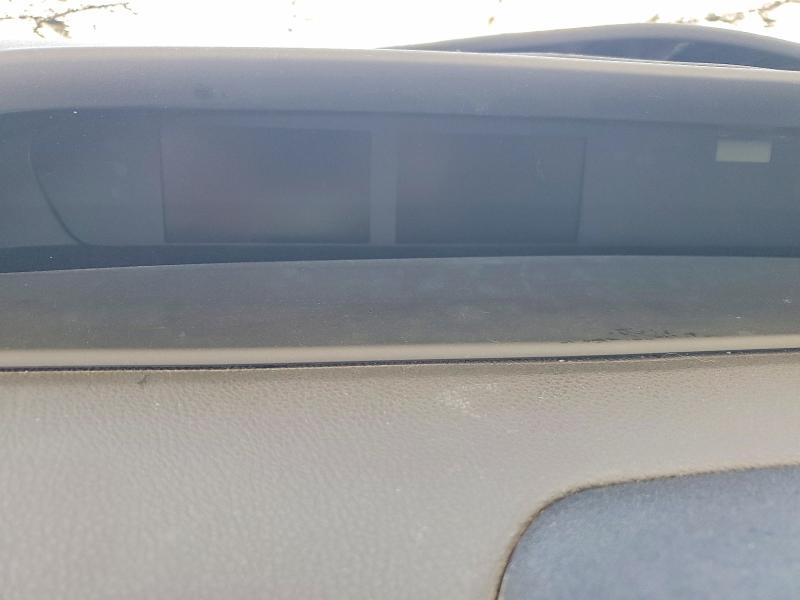 Фото 9 - TOYOTA PRIUS