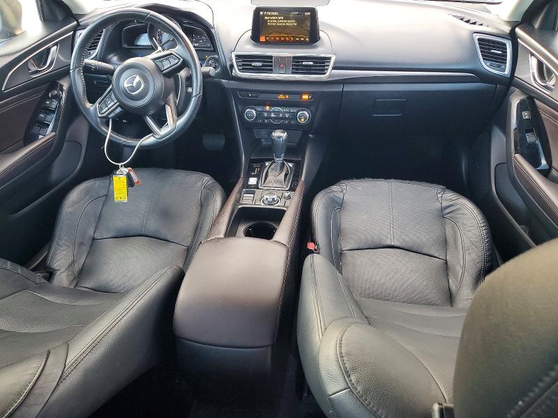 Фото 8 - MAZDA 3