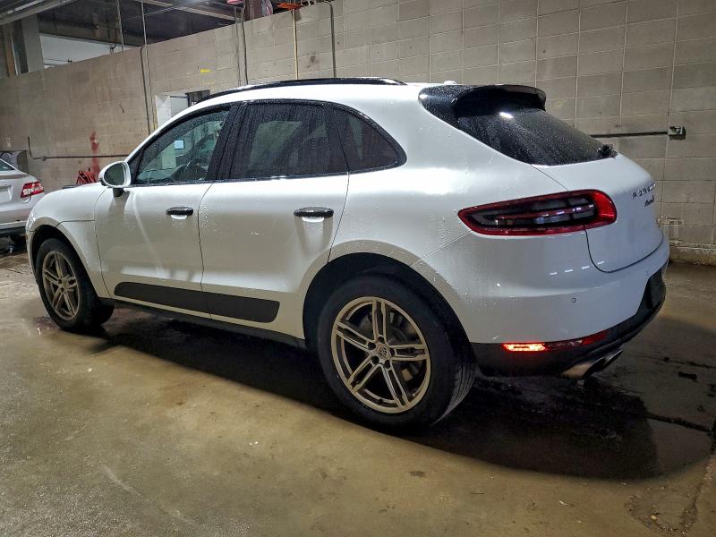 Фото 2 - PORSCHE MACAN