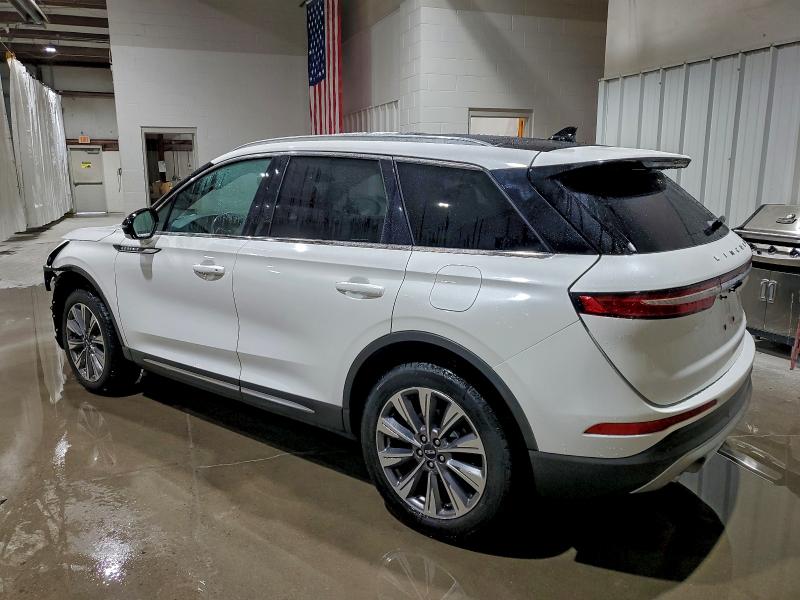 Фото 2 - LINCOLN CORSAIR