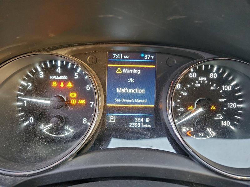 Фото 9 - NISSAN ROGUE