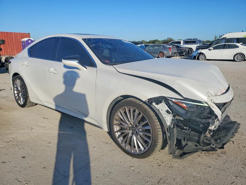 Фото 4 - LEXUS IS