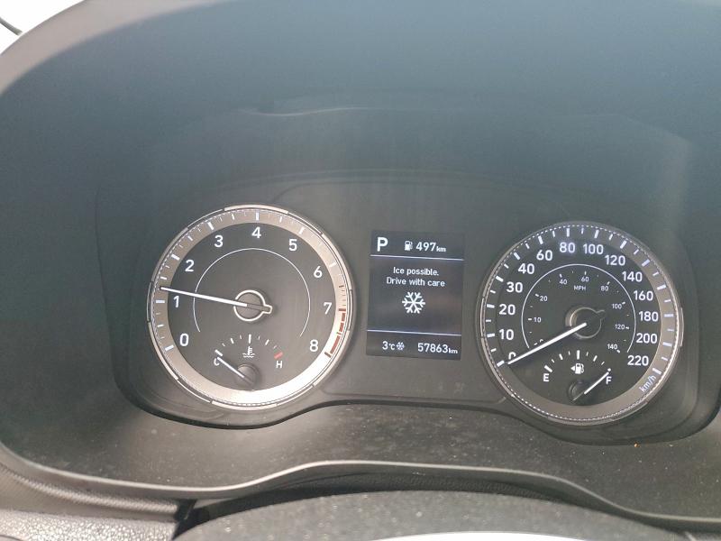 Фото 9 - HYUNDAI VENUE