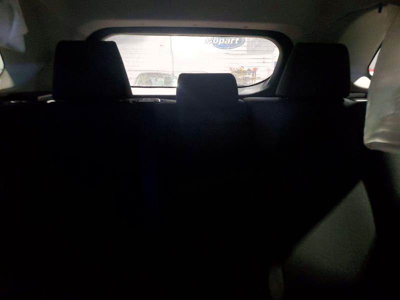 Фото 10 - TOYOTA RAV4