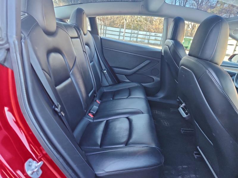 Фото 10 - TESLA MODEL 3