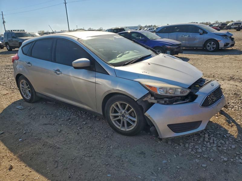 Фото 4 - FORD FOCUS