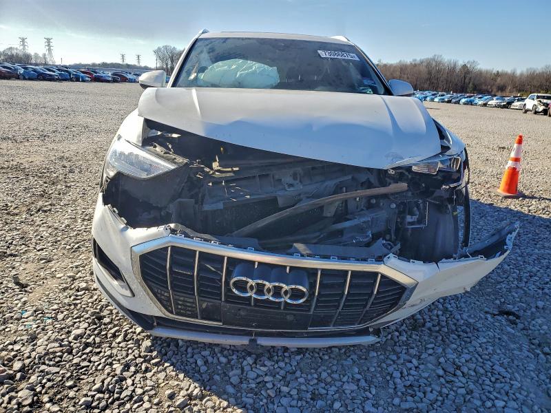 Фото 5 - AUDI Q3