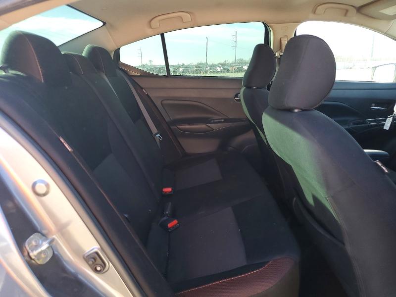 Фото 10 - NISSAN VERSA