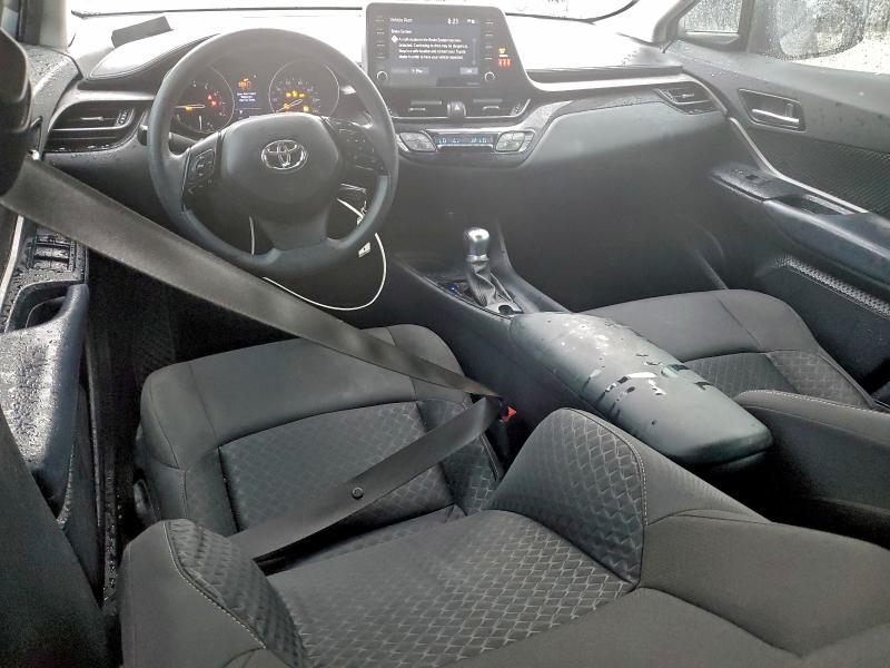 Фото 8 - TOYOTA C-HR