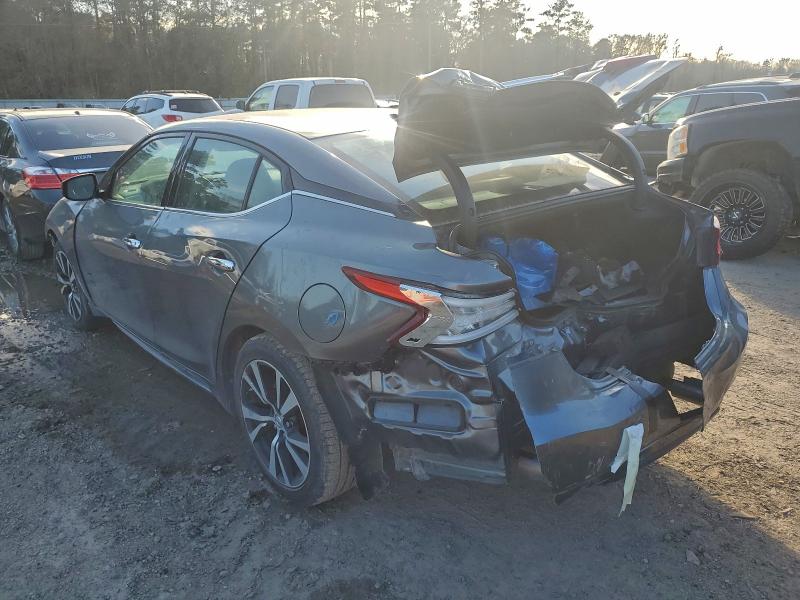 Фото 2 - NISSAN MAXIMA