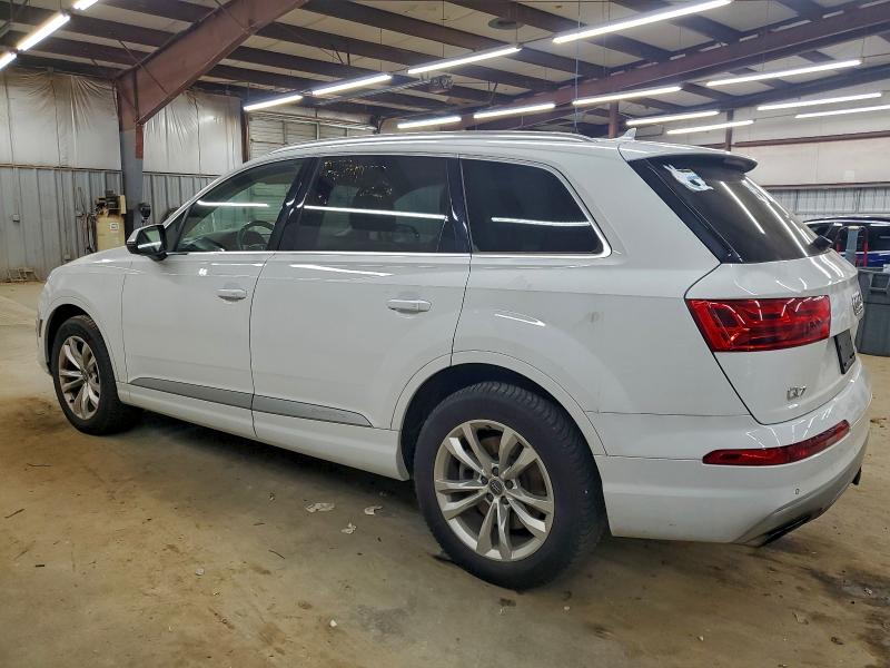 Фото 2 - AUDI Q7