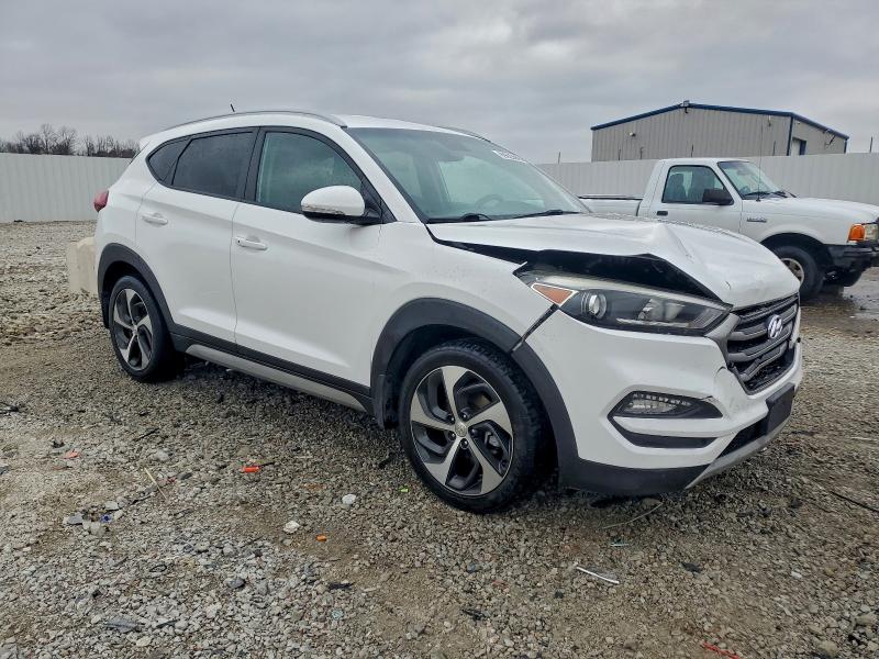 Фото 4 - HYUNDAI TUCSON