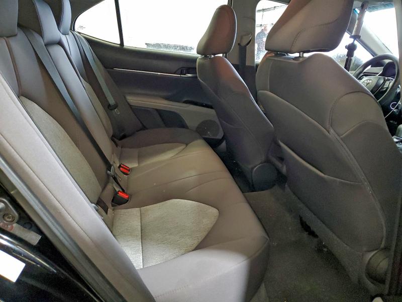 Фото 10 - TOYOTA CAMRY