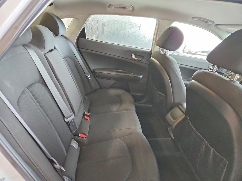 Фото 10 - KIA OPTIMA