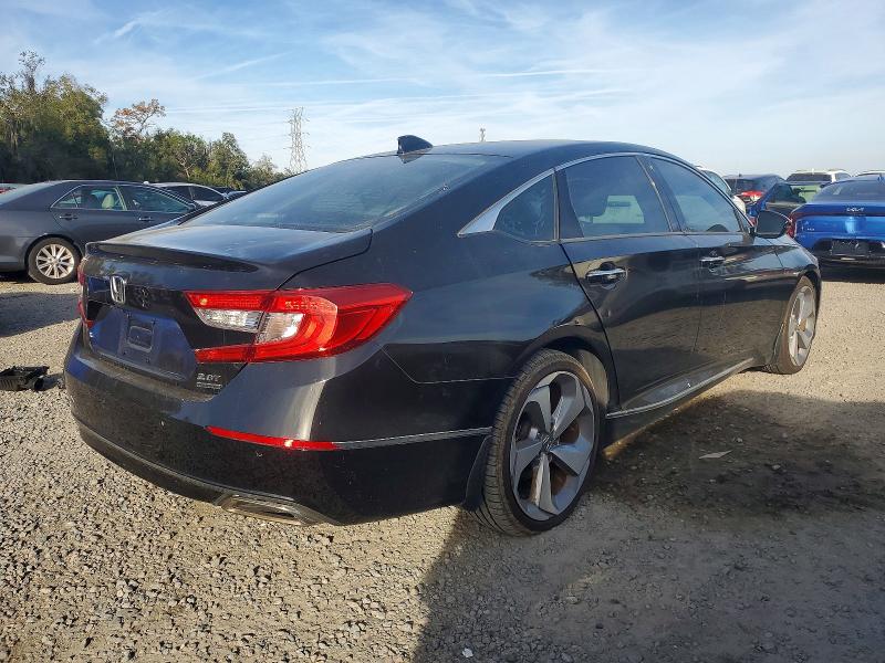 Фото 3 - HONDA ACCORD