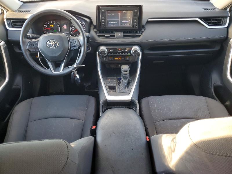 Фото 8 - TOYOTA RAV4