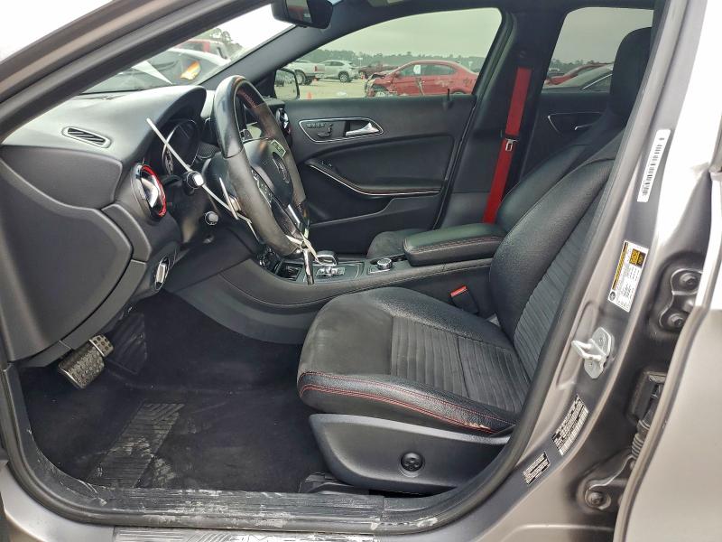 Фото 7 - MERCEDES-BENZ GLA-CLASS