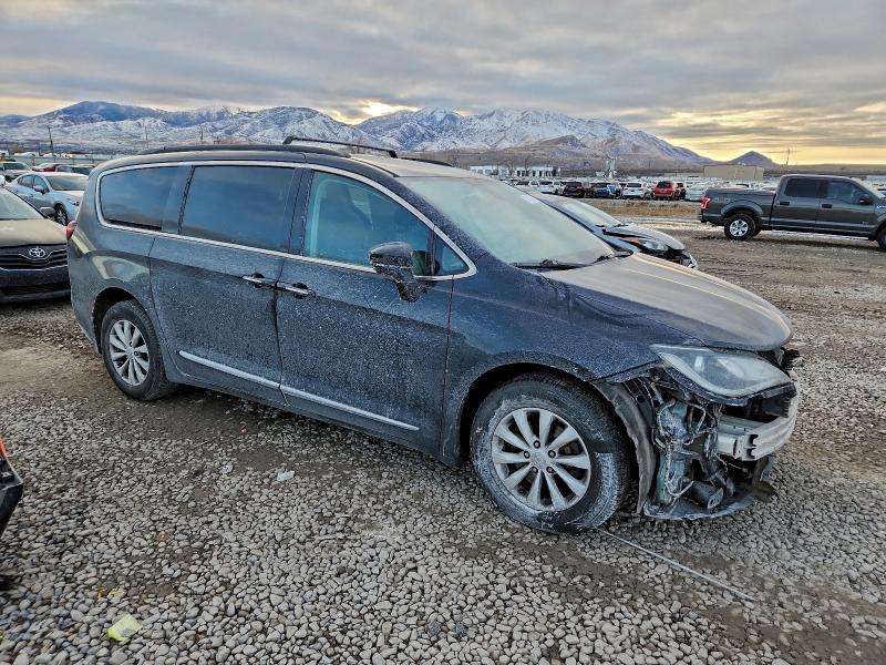 Фото 4 - CHRYSLER PACIFICA