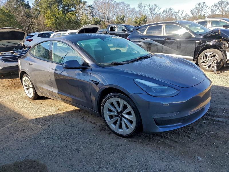 Фото 4 - TESLA MODEL 3