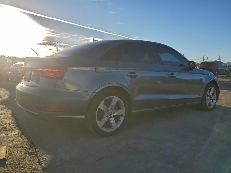 Фото 3 - AUDI A3