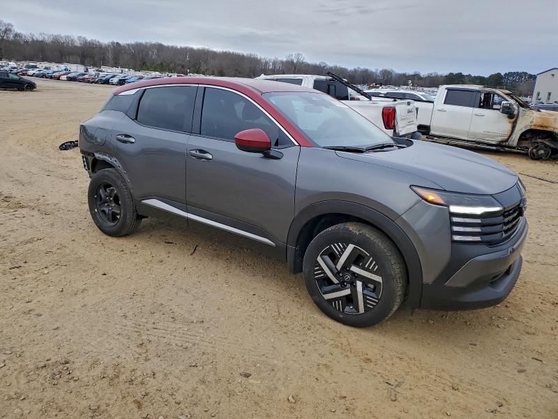 Фото 4 - NISSAN KICKS