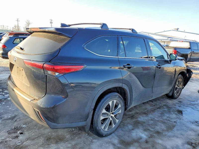 Фото 3 - TOYOTA HIGHLANDER