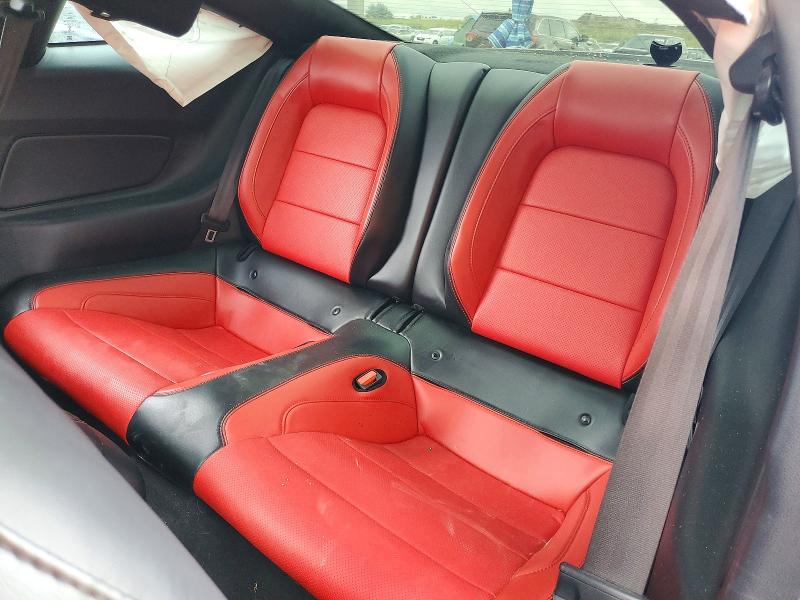 Фото 10 - FORD MUSTANG