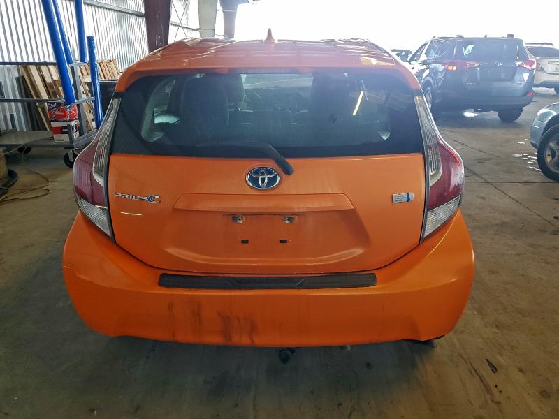 Фото 6 - TOYOTA PRIUS