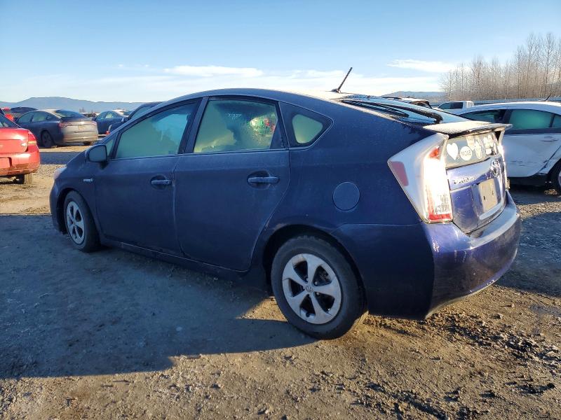 Фото 2 - TOYOTA PRIUS