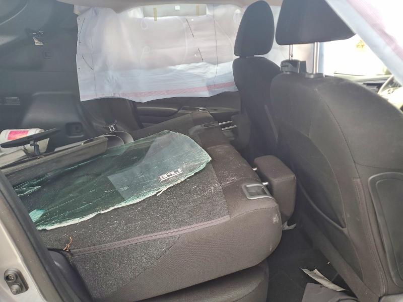 Фото 11 - MITSUBISHI ECLIPSE