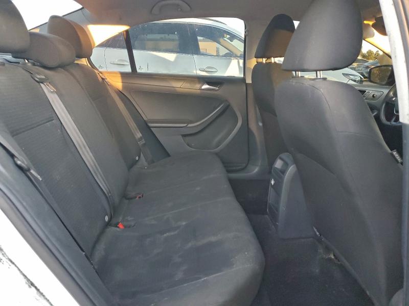 Фото 10 - VOLKSWAGEN JETTA