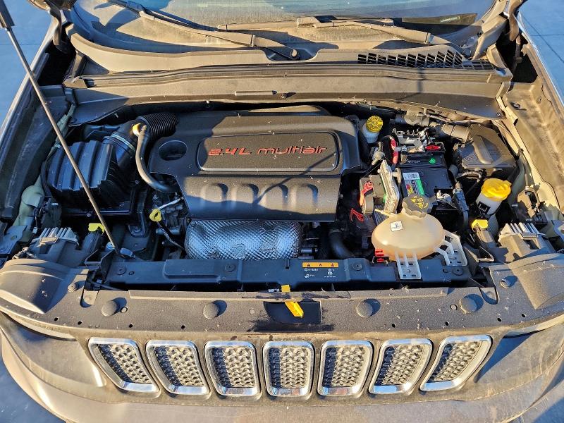 Фото 11 - JEEP RENEGADE