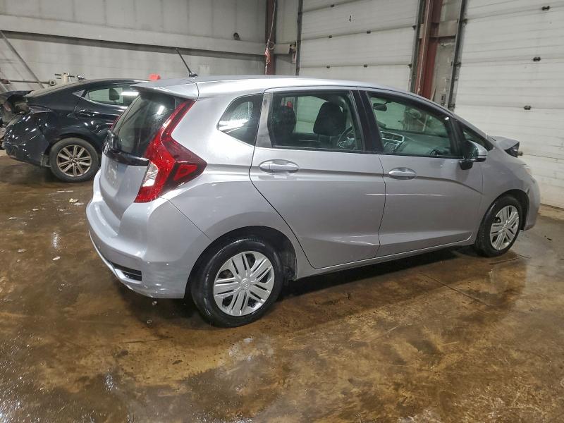 Фото 3 - HONDA FIT