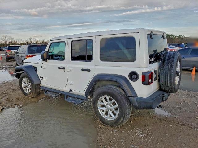 Фото 2 - JEEP WRANGLER