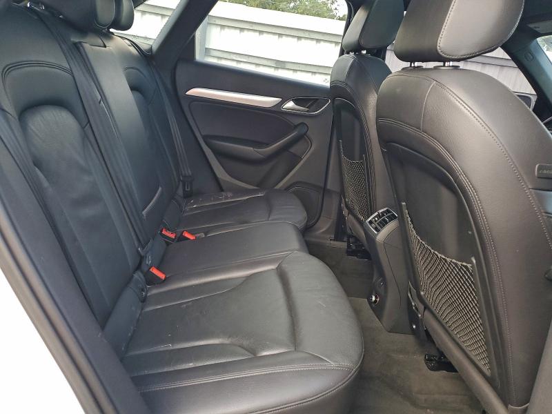 Фото 11 - AUDI Q3