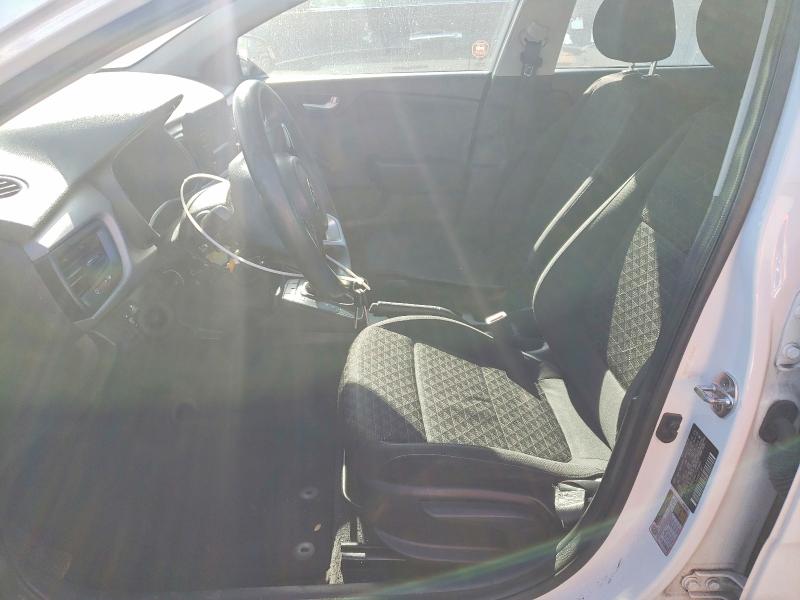 Фото 7 - KIA RIO