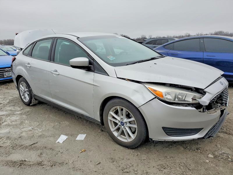 Фото 4 - FORD FOCUS