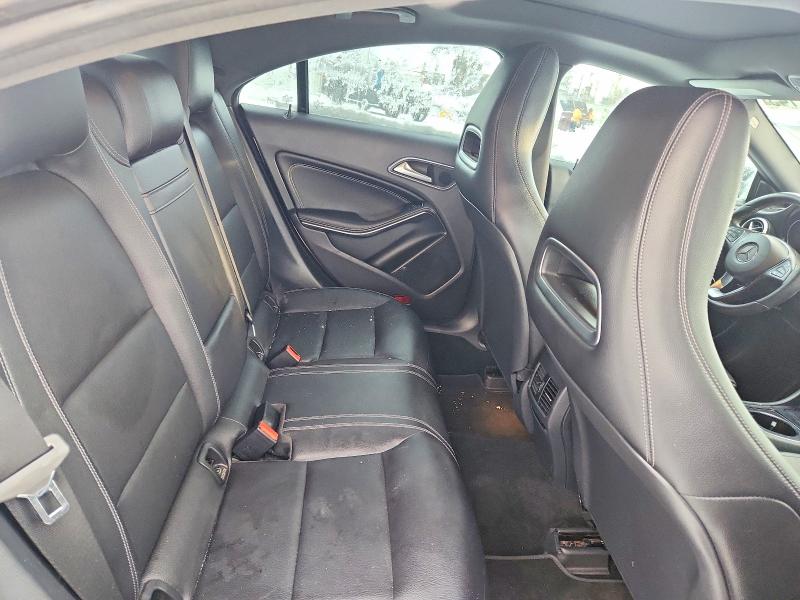 Фото 10 - MERCEDES-BENZ CLA-CLASS