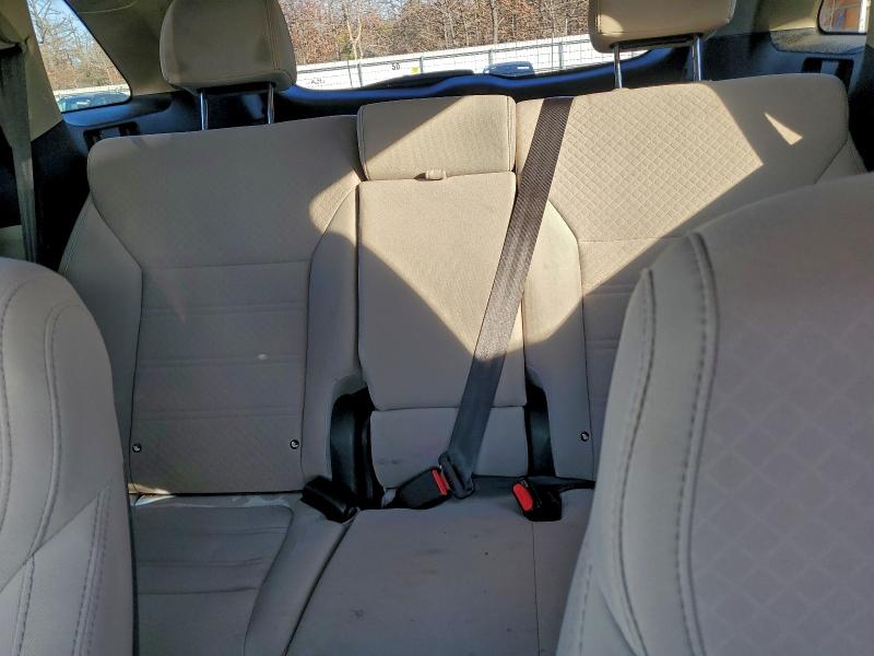 Фото 10 - KIA SORENTO