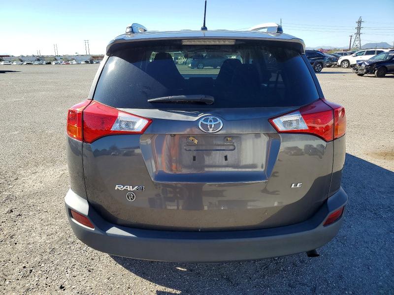 Фото 6 - TOYOTA RAV4